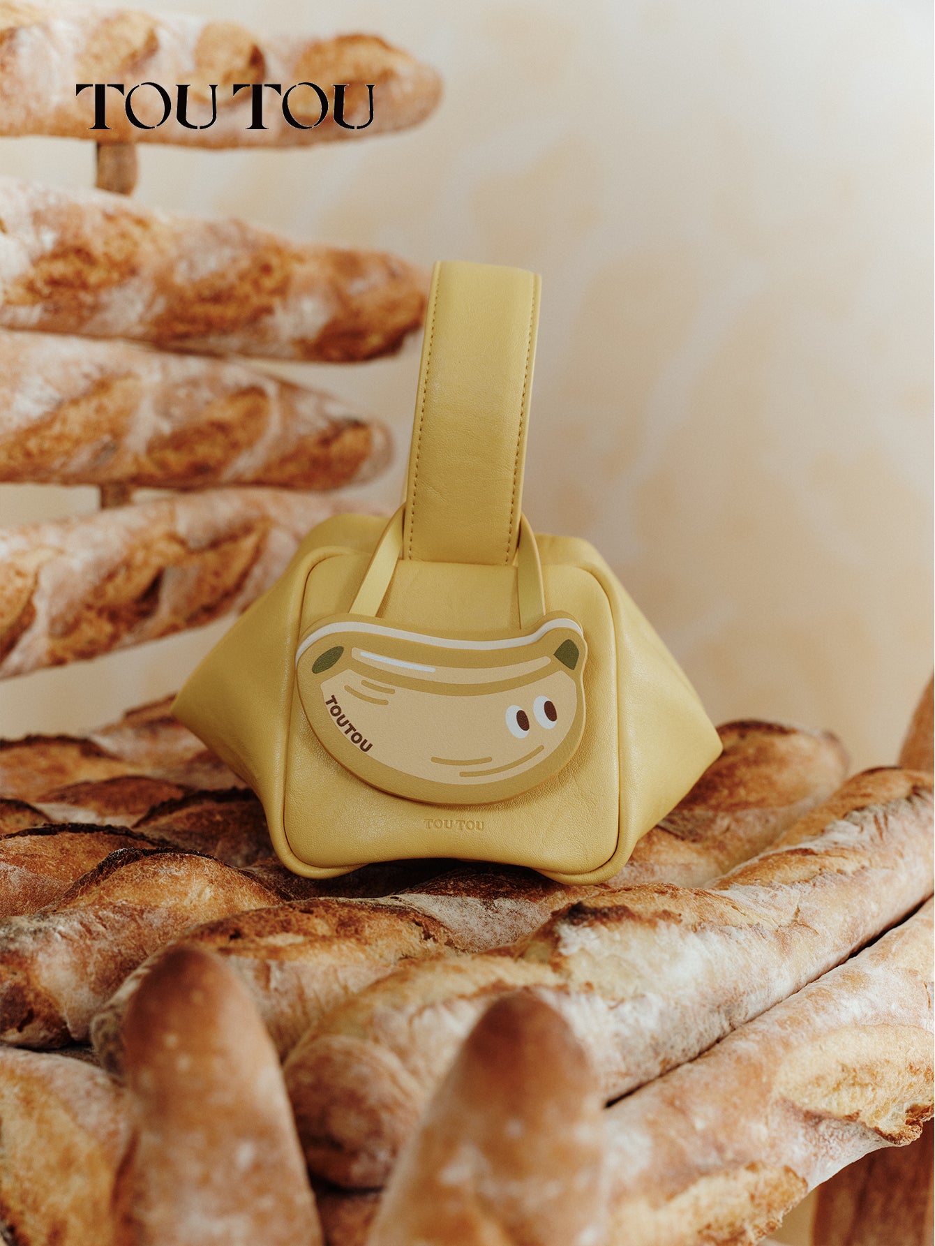 TOUTOU Banana - Shaped Crossbody Bag: A Blend of Cuteness and Practicality