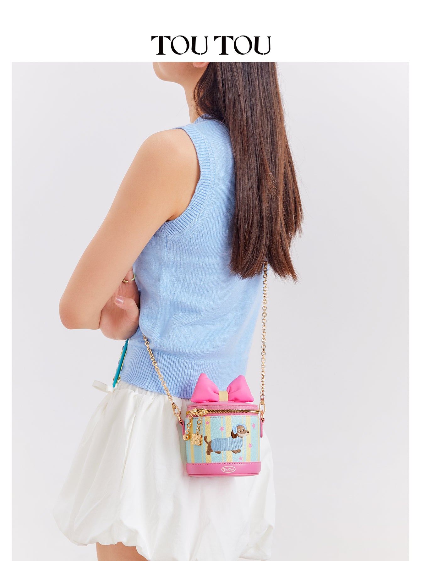 TOUTOU Cartoon Puppy Round Crossbody Bag: Cute Bow & Playful Design