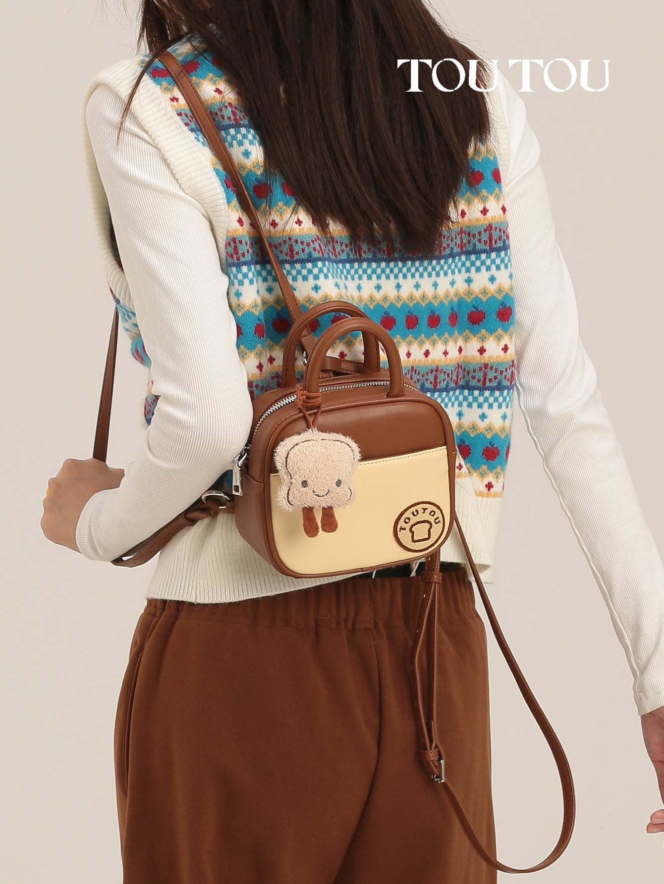 TOUTOU Toast - Themed Mini HandBag: A Slice of Cuteness for Your Daily Look
