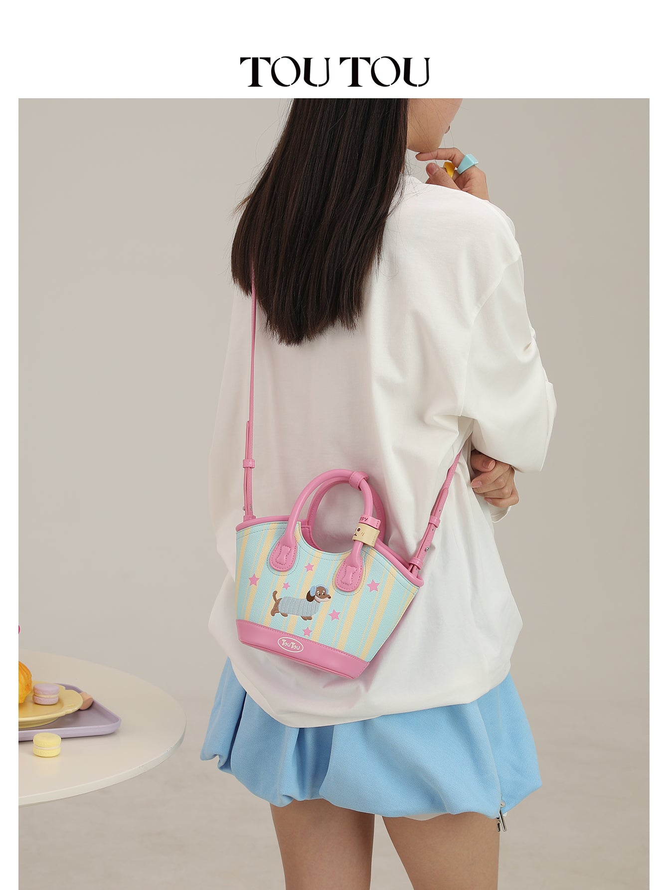TOUTOU Cartoon Puppy Printed Handbag: Playful Design & Multi - Carry