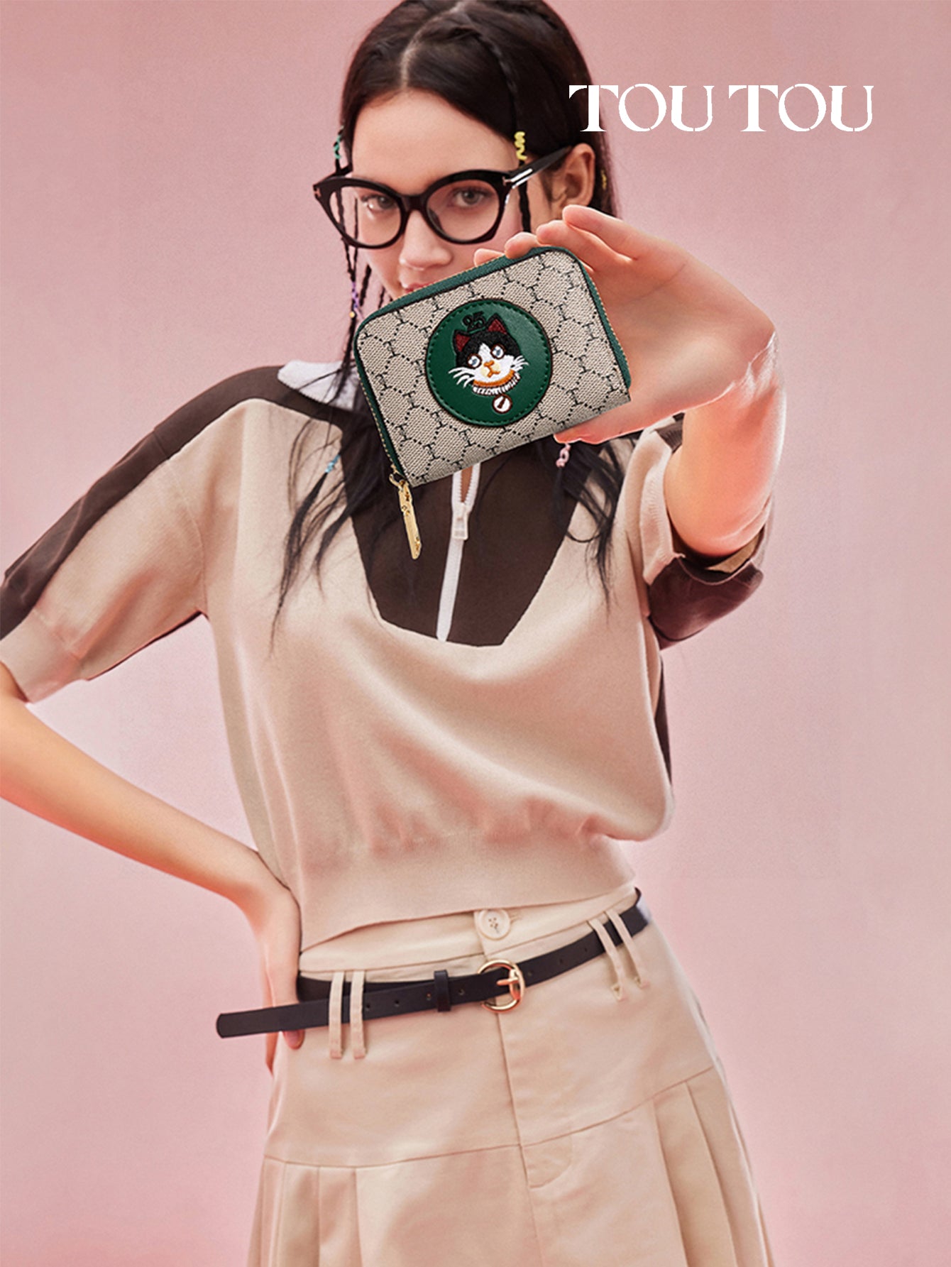 TOUTOU Cat - Embroidered wallet: Compact & Stylish