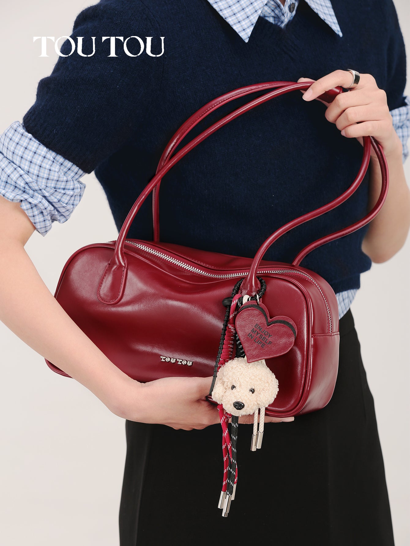 TOUTOU Red Faux Leather Shoulder Bag - Plush Dog & Heart Charm, Retro Barrel Bag