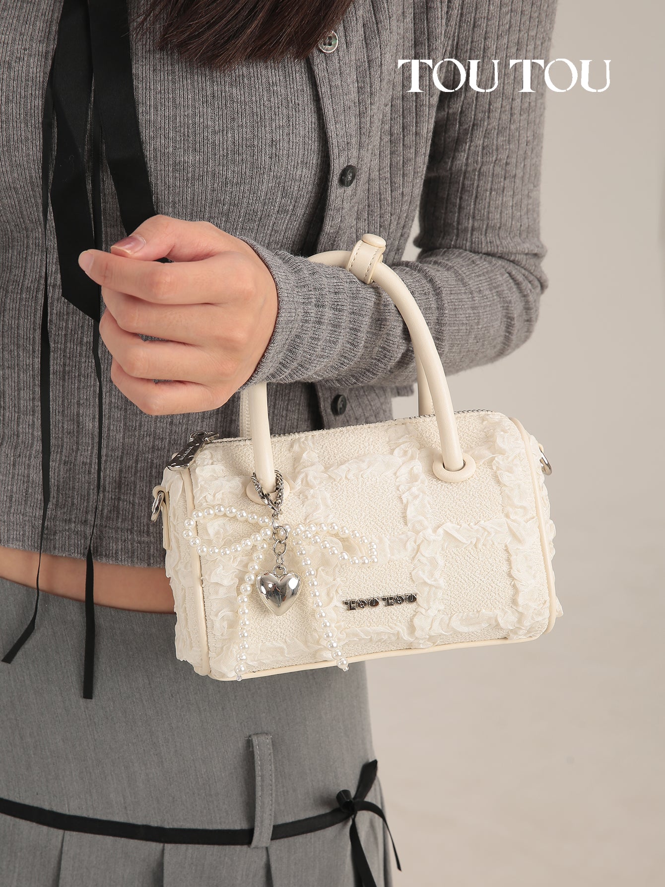 TOUTOU Mini White Barrel Bag: Lace - Trimmed & Pearl - Accented Elegance