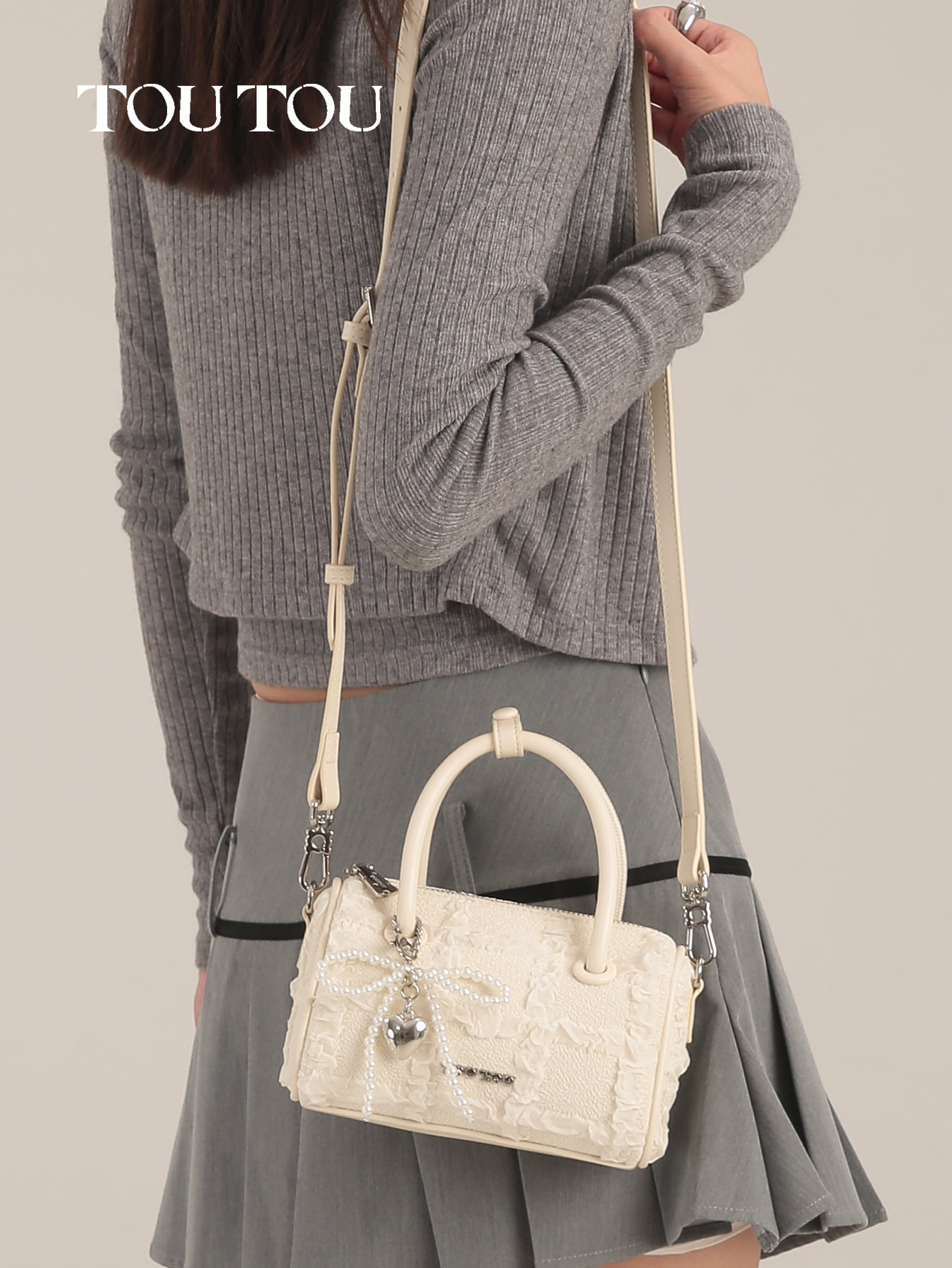 TOUTOU Mini White Barrel Bag: Lace - Trimmed & Pearl - Accented Elegance