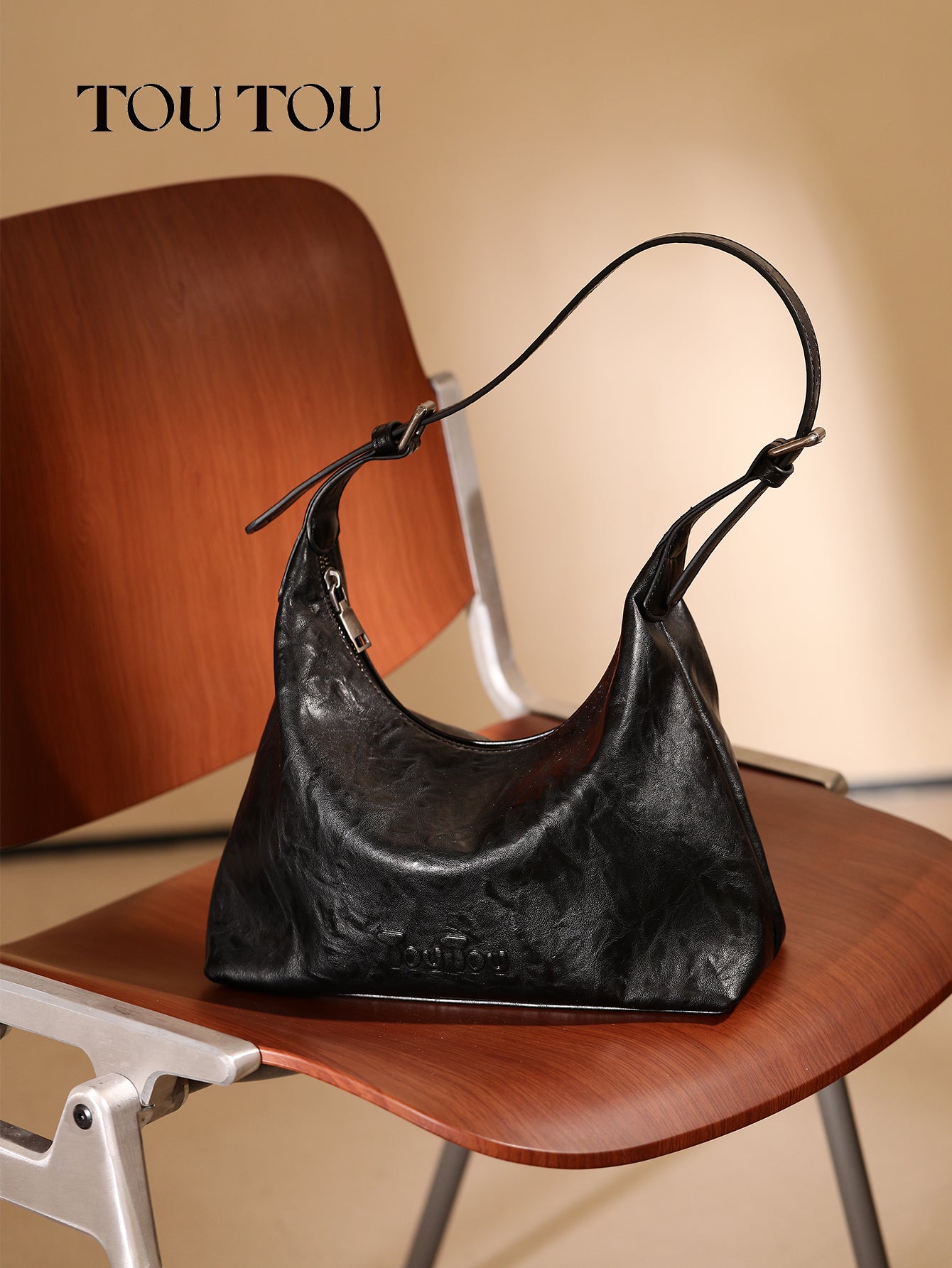 TOUTOU Retro Hobo Bag: Timeless Style for Everyday