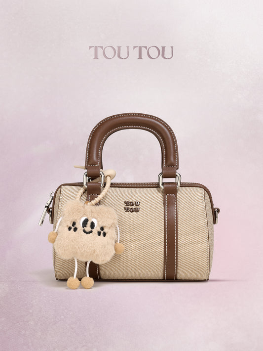 TOUTOU Beige Handbag: Plush Pendant & Retro Vibe