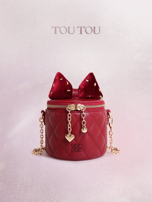 TOUTOU Red Quilted Bucket Bag with Bow & Chain: Sweet & Chic