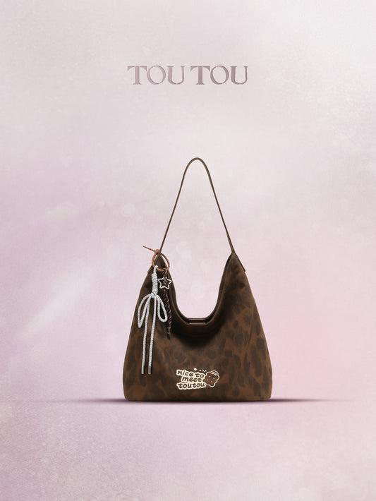 TOUTOU Leopard Print Hobo Bag: Casual Style with Fun Details